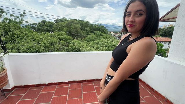 Working out on rooftop leads to wild fuck session with my horny neighbor