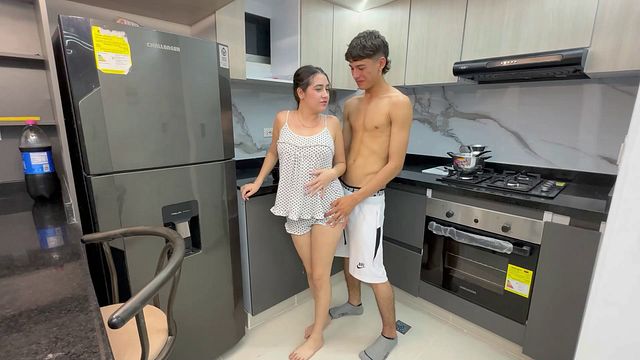 Fucking My Shy Little Stepsister Hard in the Kitchen While She Cooks