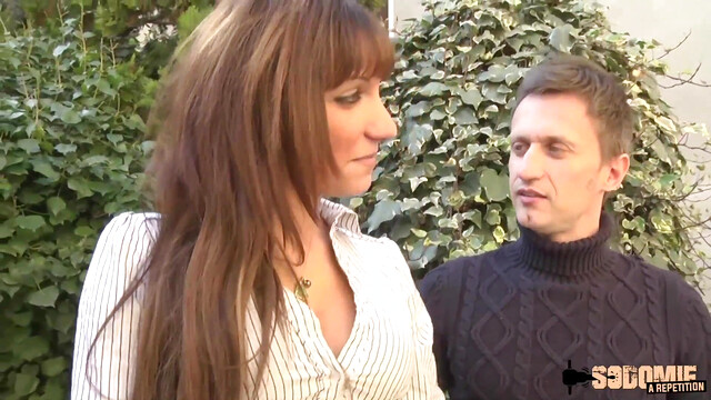 Sheryl veut se faire baiser comme elle le mérite