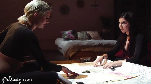 Girlsway Secret Agents Do A Hard & Wet Facesitting While Waiting For Some Intels