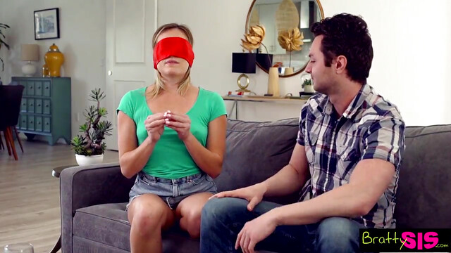 To Step Sis "Stop, I can see your nipples getting all hard!" S17:E5