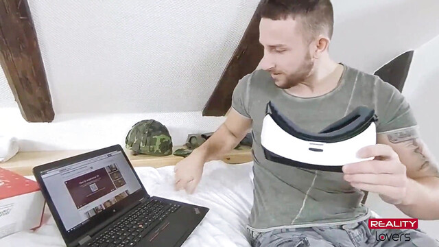 Cumming Home for Xmas