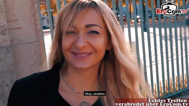 Slim flexible Milf with small tits pick up online for a Date