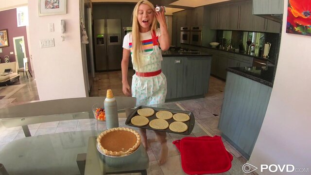Teen Kenzie Reeves Wants A Big Creampie For Thanksgiving - XXX Video