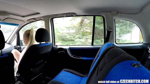 Cute Blonde TEEN Gets Driver´s Lesson