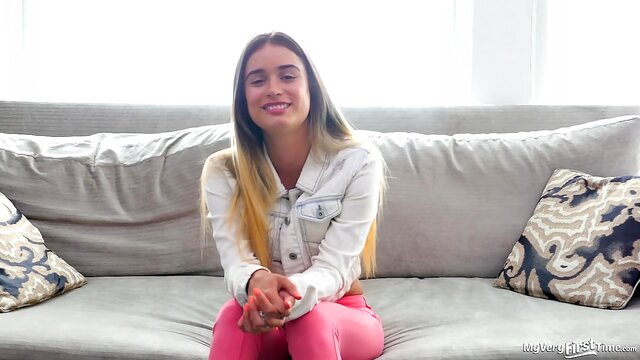 Hot Amateur Gets Fucked Hard, Screaming Orgasm, Wet Pussy Devoured