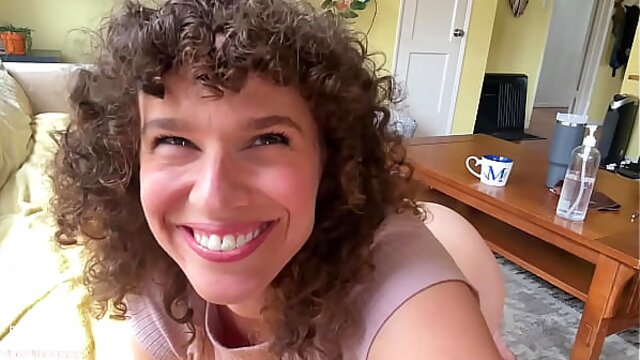 Hot Stepfamily Fucks - Her Wet Pussy Engulfs His Thick Dick Deeply