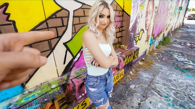 Seductive Teen Babe Sucking And Fucking Her Horny Dad For Car Keys