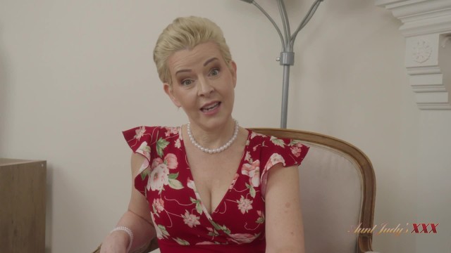 Sizzling Aunt Judy Craves Naughty Nighttime Pleasure From Her Step-Nephew POV