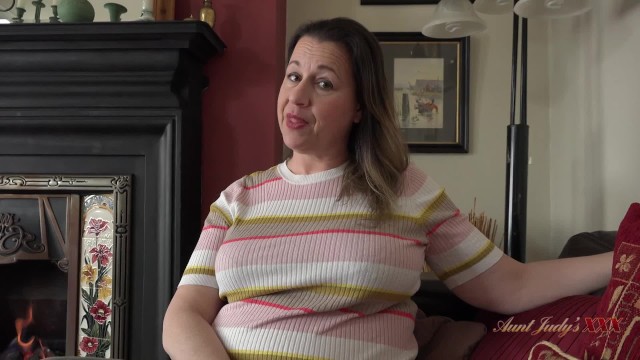 Step-Aunt Eva Jayne Tempts You With Her Big Tits Before Giving Sweet Head POV Style