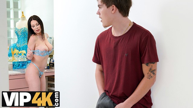 Mature babe getting fucked hard in sexy Halloween costume