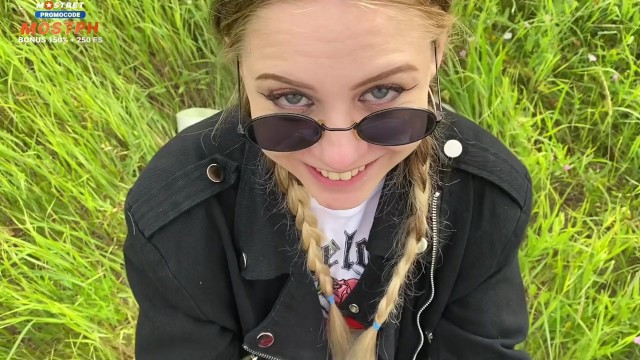 Picnic date turned into outdoor fucking and swallowing session