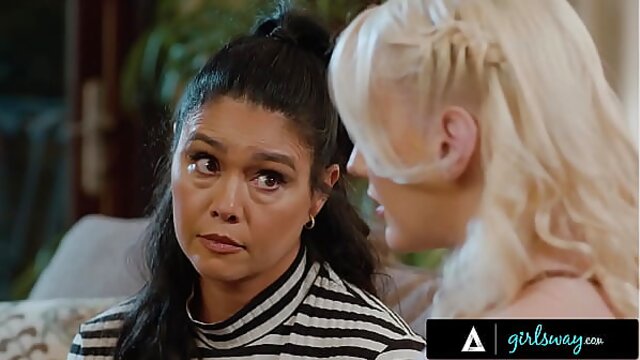 Pretty gal earns stepmom-in-law's loving lesbian approval before wedding night