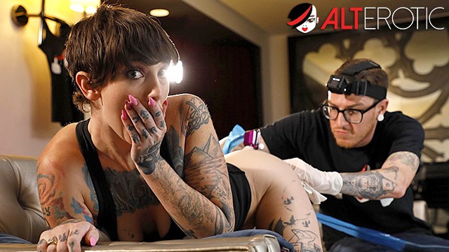 Sully Savage moans loud getting her dripping pussy tattooed while her tight ass gets fucked deep